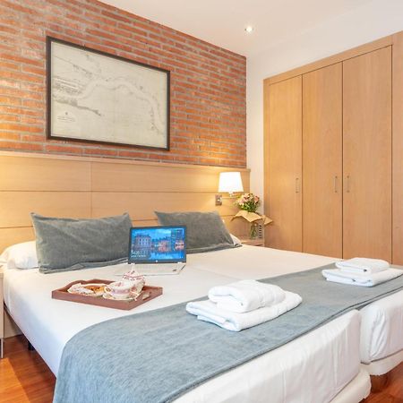 Serennia Cest Apartamentos Arc De Triomf Barcelona Exterior photo